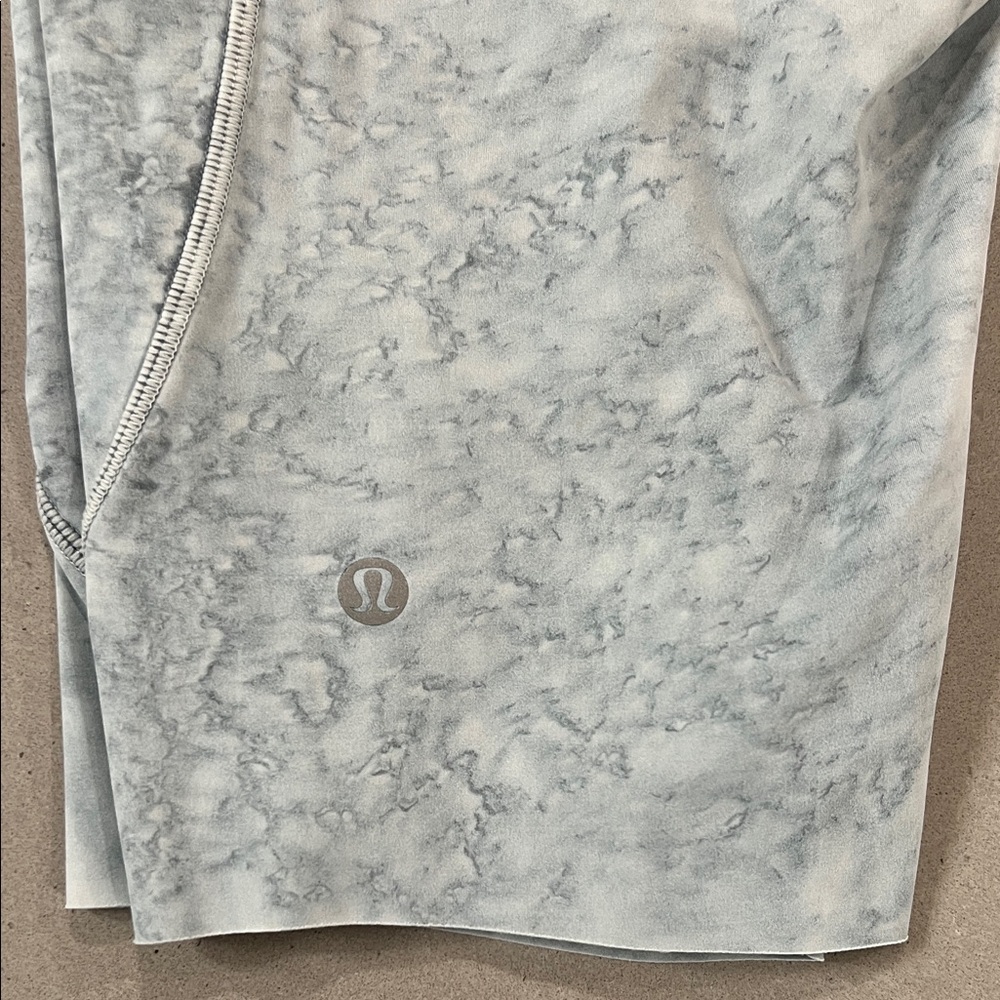 Lululemon Shorts - Picture 4 of 9